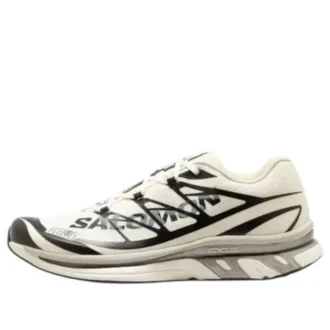 SALOMON x Margiela XT-MM6 ”Vanilla Ice Black”
