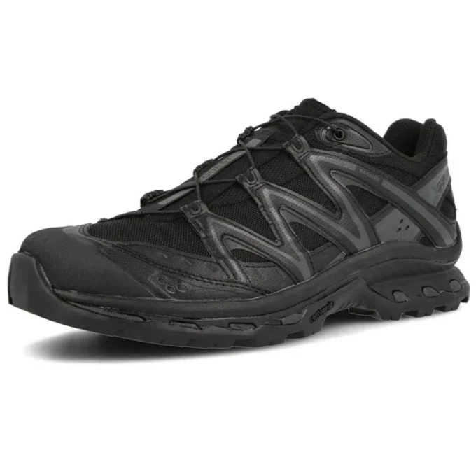 XT-QUEST Advanced Trail ”Black” XT-QUEST Advanced Trail ”Black”